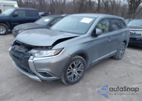 2016 Mitsubishi Outlander Es z USA, uszkodzony, nr VIN JA4AD2A32GZ044370